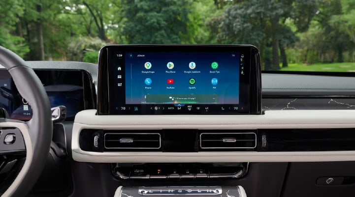The center touchscreen inside a 2027 Lincoln Aviator® Black Label™ SUV | Bondy's Lincoln in Dothan AL
