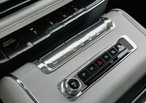 The piano key gear selector of a 2027 Lincoln Aviator® Back Label™ SUV. | Bondy's Lincoln in Dothan AL